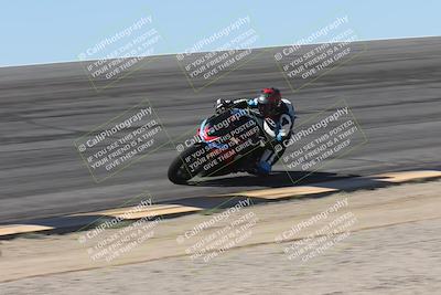 media/Oct-13-2025-Moto Forza (Mon) [[a66d839500]]/3-B Group/Session 2 (Bowl)/